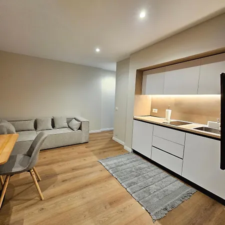 Apartment Jacuzzi Living Center 2 Tirana