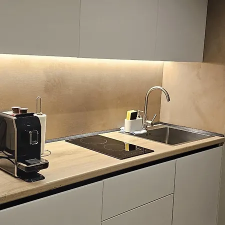 Jacuzzi Living Center 2 Apartment Tirana