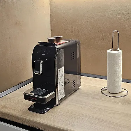 Apartment Jacuzzi Living Center 2 *